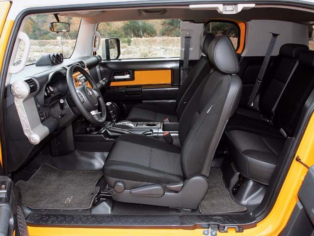 fj cruiser interior